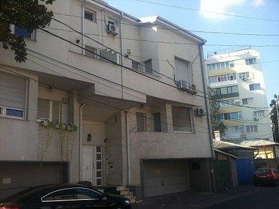 Vila de lux D+P+2 , 8 dormitoare , 380 mp, langa Parcul Circului  ideala locuinta sau birou reprezentativ